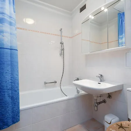 App 311 - Strandlage Apartment *